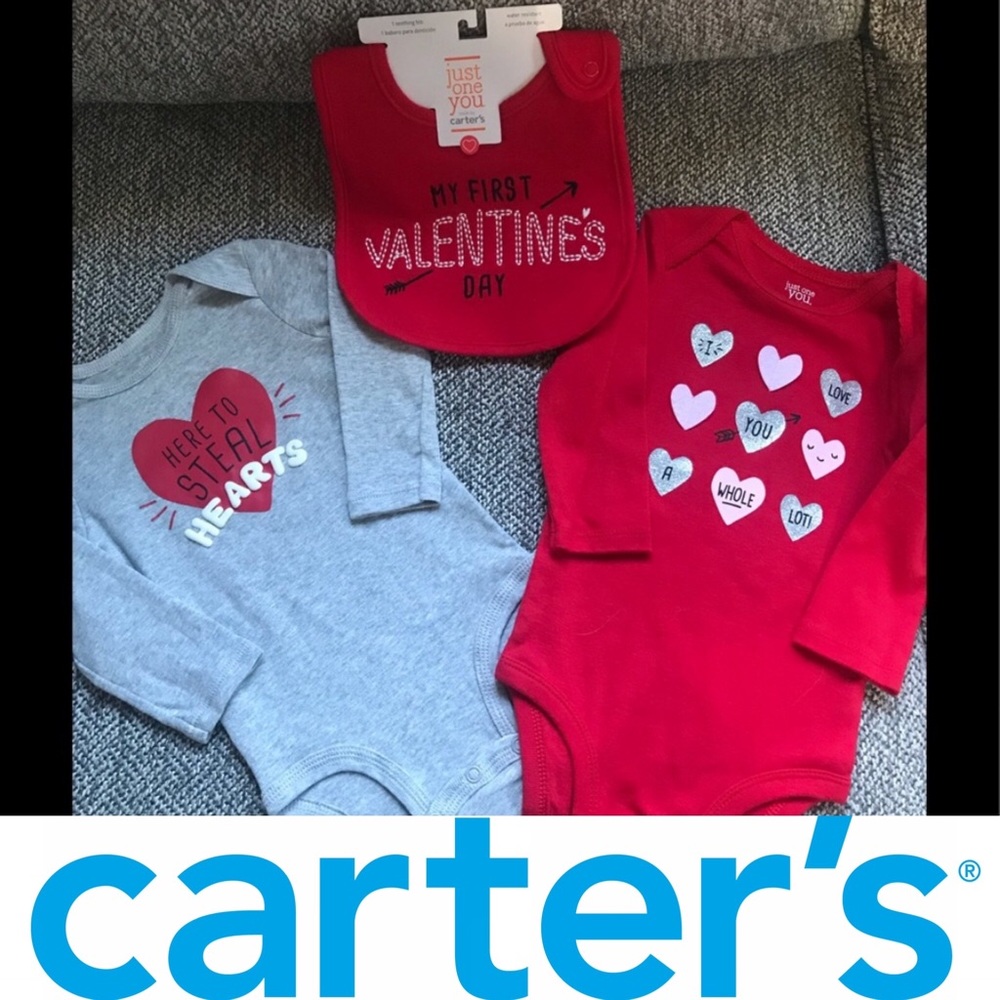 BRAND NEW CARTER’s 3 piece Onesie bundle. Size 6M